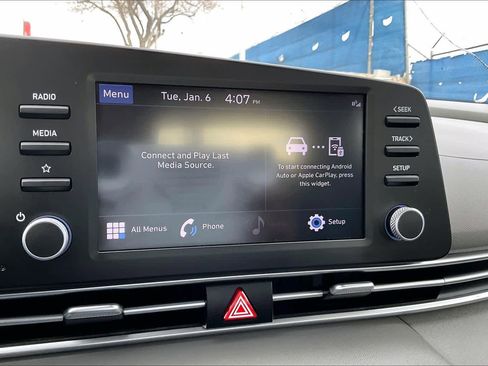 Used 2023 Hyundai Elantra SEL w/ Cargo Package image 33