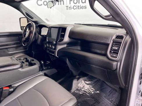 Used 2024 RAM 3500 Tradesman w/ Chrome Appearance Group AWD/4WD image 28