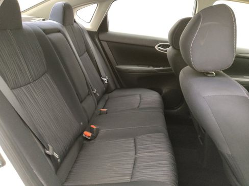 Used 2017 Nissan Sentra SV FWD image 19