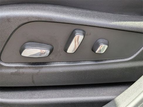 Used 2024 Cadillac XT5 Premium Luxury image 22