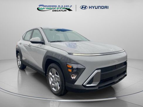New 2026 Hyundai Kona SE FWD image 2