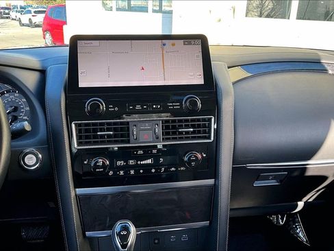 Certified 2024 INFINITI QX80 Luxe image 19