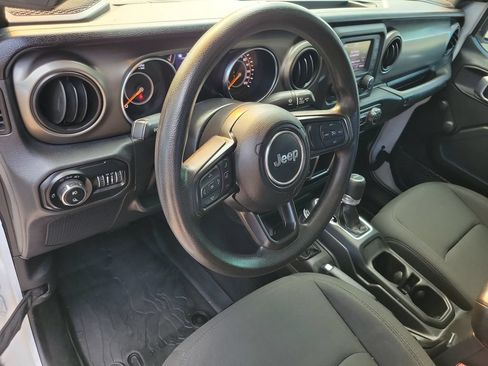 Used 2021 Jeep Gladiator Sport AWD/4WD image 15