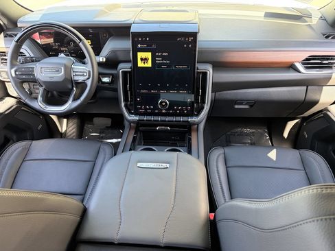 Used 2026 GMC Yukon XL Denali w/ Denali Reserve Package AWD/4WD image 15