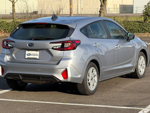 New 2025 Subaru Impreza 2.0i image 4