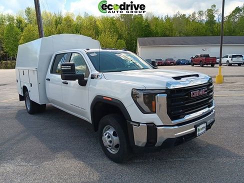 New 2025 GMC Sierra 3500 Pro w/ Convenience Package AWD/4WD image 1