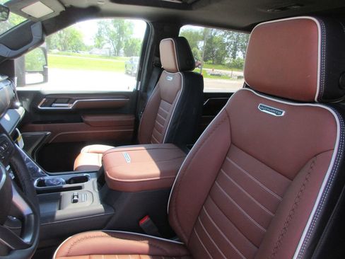 New 2026 GMC Sierra 2500 Denali Ultimate AWD/4WD image 14