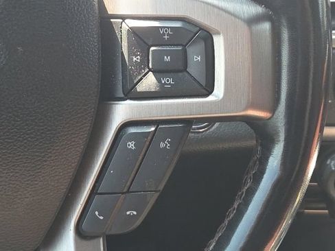 Used 2018 Ford F150 Platinum w/ Equipment Group 701A Luxury AWD/4WD image 39