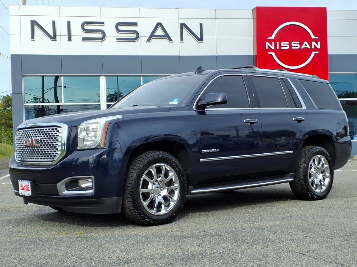 Used 2017 GMC Yukon Denali w/ Open Road Package AWD/4WD image 1