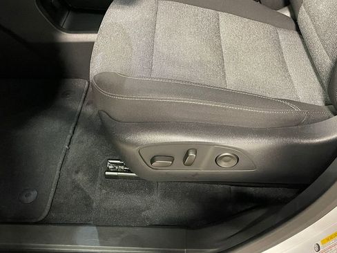 Certified 2025 GMC Acadia Elevation image 22