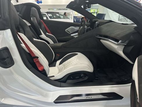 Used 2023 Chevrolet Corvette Stingray Premium Conv w/ Z51 Performance Package RWD image 26
