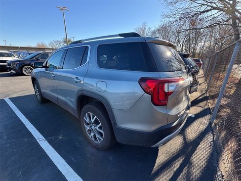 Used 2023 GMC Acadia SLT w/ Technology Package image 8