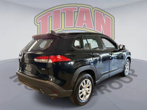 Used 2023 Toyota Corolla Cross L AWD/4WD image 3
