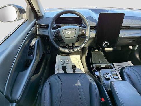 Used 2023 Ford Mustang Mach-E Premium image 24