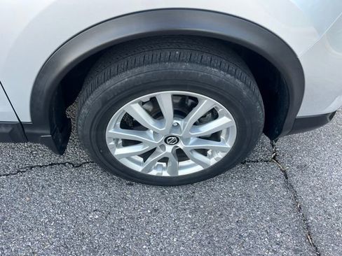 Certified 2020 Nissan Rogue Sport SV image 9