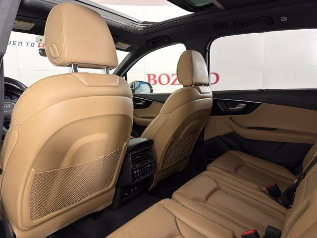Used 2023 Audi Q7 3.0T Prestige AWD/4WD image 30