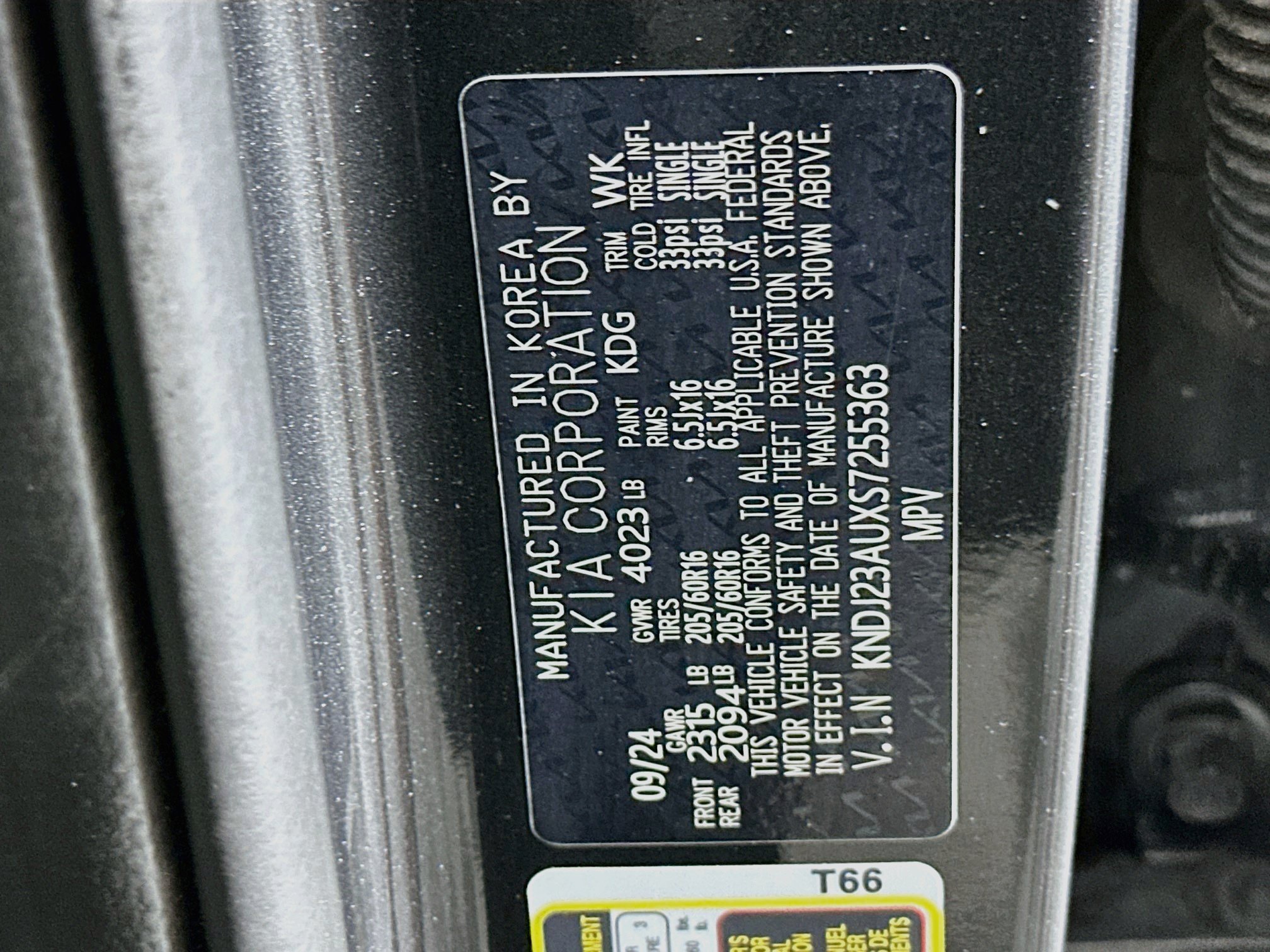 Used 2025 Kia Soul LX w/ LX Technology Package FWD image 12