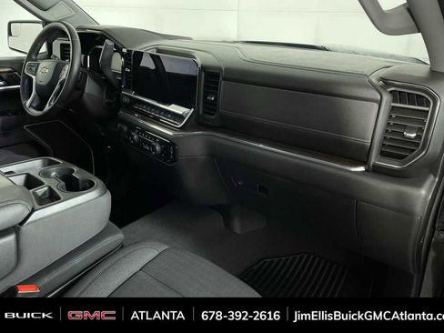 Used 2025 Chevrolet Silverado 1500 LT image 28