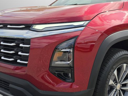 New 2026 Chevrolet Equinox LT w/ Safety and Technology Package FWD image 13