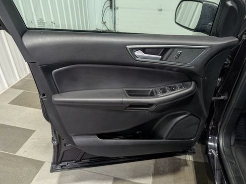 Used 2024 Ford Edge SE w/ Cargo Accessory Package AWD/4WD image 12