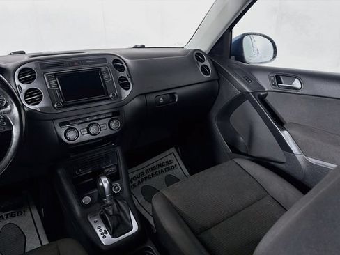 Used 2018 Volkswagen Tiguan Limited AWD/4WD image 22
