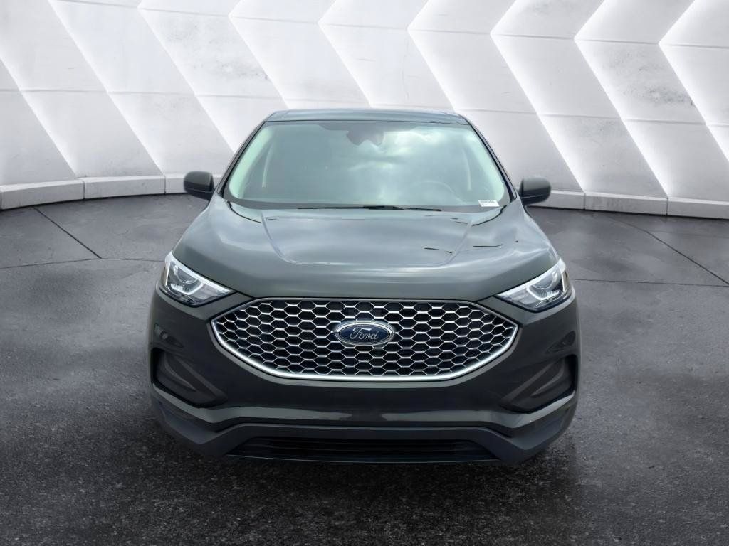 Used 2023 Ford Edge SE AWD/4WD image 2