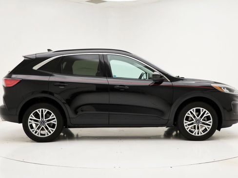 Used 2021 Ford Escape SEL image 3