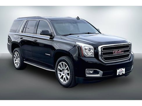 Used 2019 GMC Yukon SLT image 3