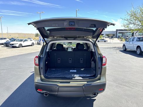 New 2026 Subaru Ascent Limited image 21