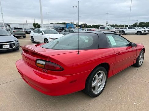 Used 1998 Chevrolet Camaro Z28 w/ SS Performance/Appearance Pkg RWD image 3