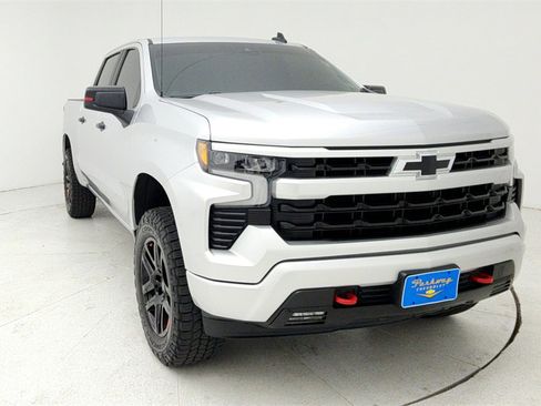 Used 2022 Chevrolet Silverado 1500 RST w/ Redline Edition image 9