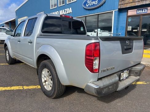 Used 2017 Nissan Frontier SV RWD image 3