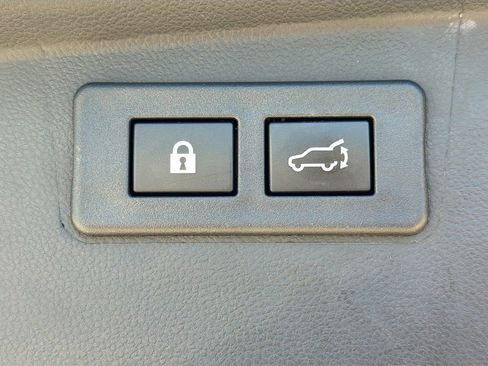 Used 2024 Subaru Outback Touring w/ Popular Package #2 AWD/4WD image 12