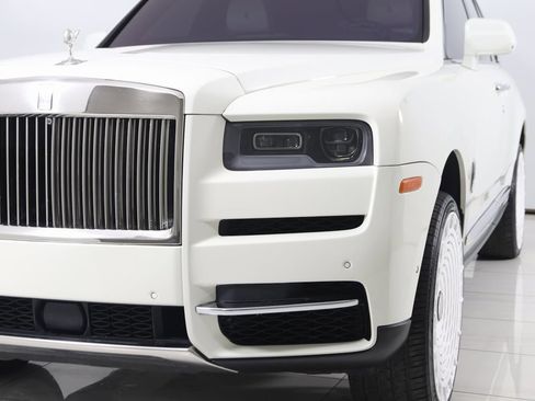 Used 2020 Rolls-Royce Cullinan image 82