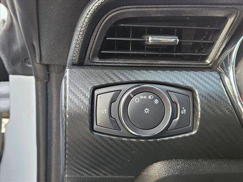 Used 2015 Ford Mustang Coupe RWD image 27