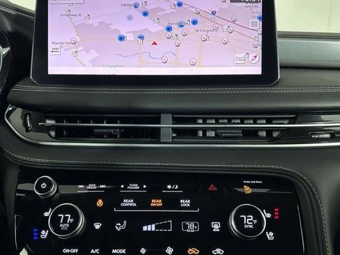 Certified 2025 INFINITI QX60 Luxe image 17