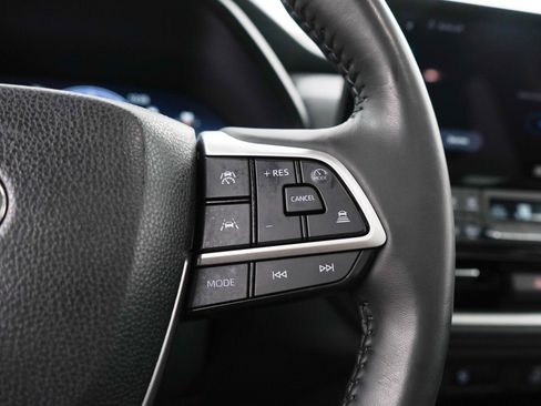 Used 2024 Toyota Grand Highlander AWD Hybrid image 31