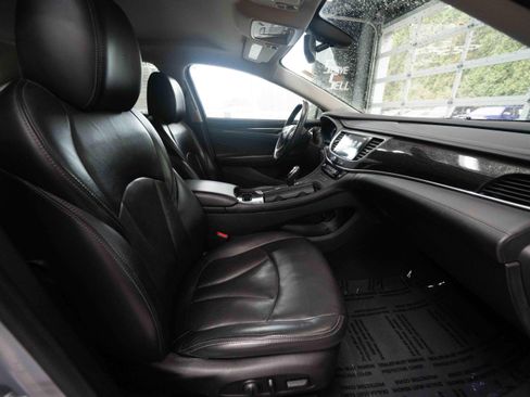 Used 2018 Buick LaCrosse Essence FWD image 26