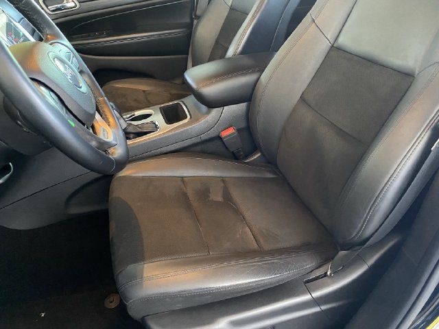 Used 2021 Jeep Grand Cherokee Laredo X AWD/4WD image 17