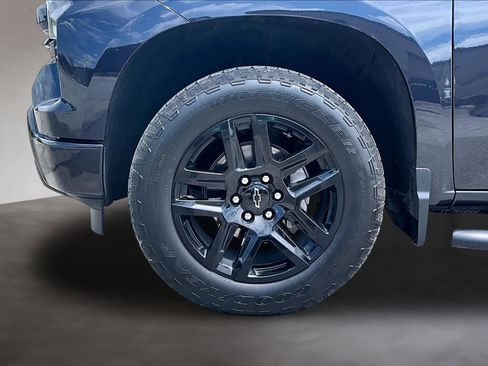 Used 2023 Chevrolet Silverado 1500 RST AWD/4WD image 32