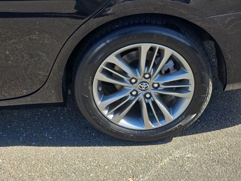 Used 2016 Toyota Camry SE image 31