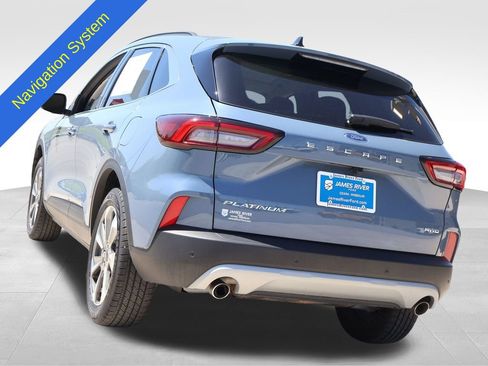 Used 2025 Ford Escape Platinum AWD/4WD image 3
