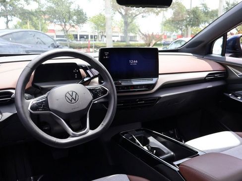 Used 2023 Volkswagen ID.4 Pro RWD image 28