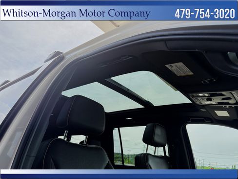 Used 2023 GMC Yukon XL SLT AWD/4WD image 12