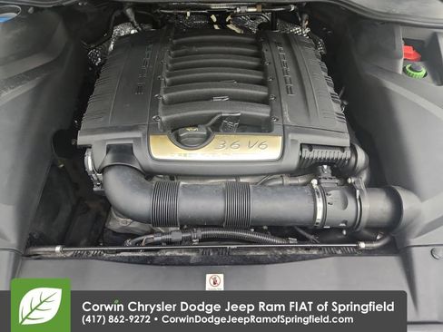 Used 2016 Porsche Cayenne AWD/4WD image 28
