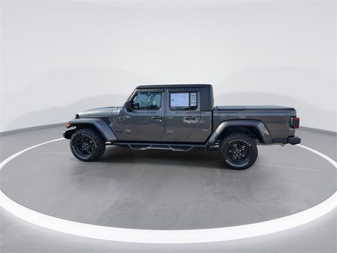 Used 2024 Jeep Gladiator Sport image 5