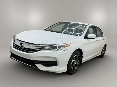 Used 2017 Honda Accord LX image 4