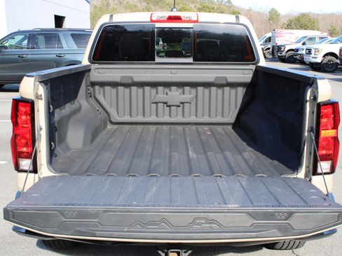 Used 2023 Chevrolet Colorado Trail Boss w/ Advanced Trailering Package image 9