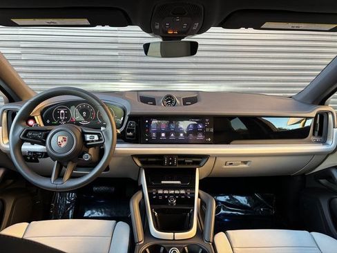 Certified 2026 Porsche Cayenne Coupe AWD/4WD image 13