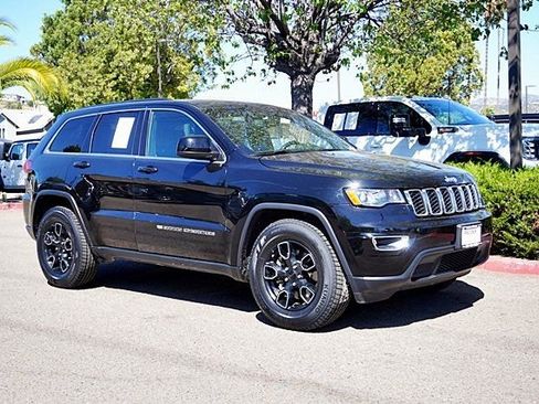 Certified 2022 Jeep Grand Cherokee Laredo X RWD image 6